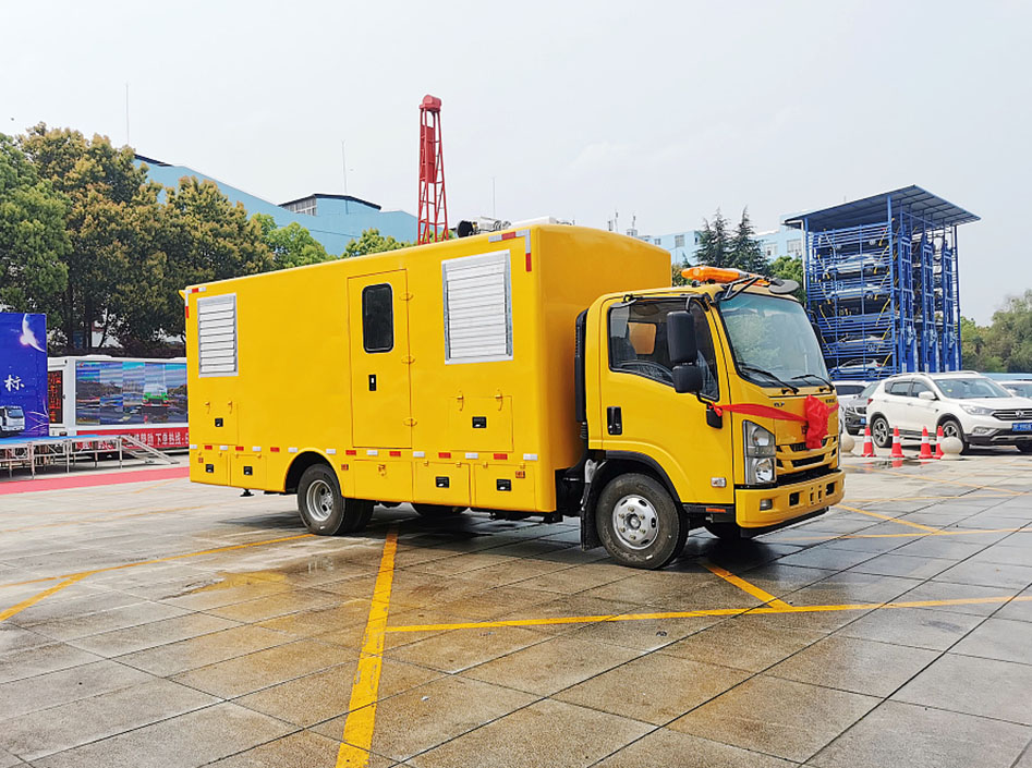 國六五十鈴移動式電源保障車