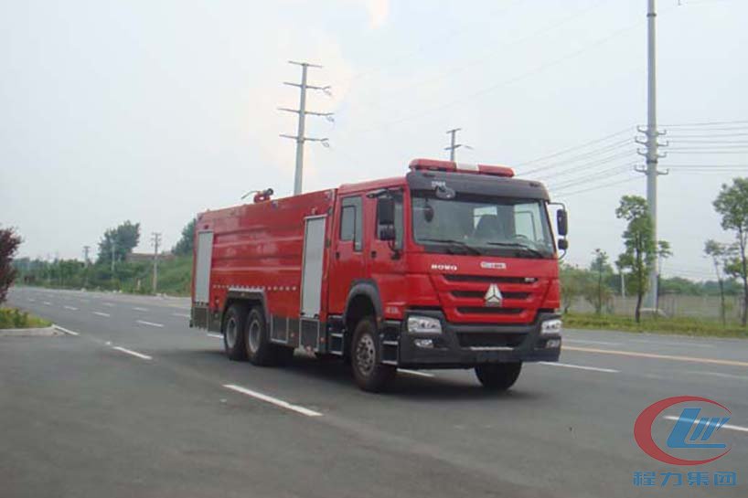 湖北程力重汽豪沃雙橋水罐消防車側面圖