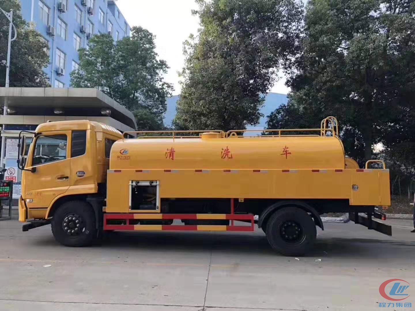 東風天錦高壓清洗管道疏通車